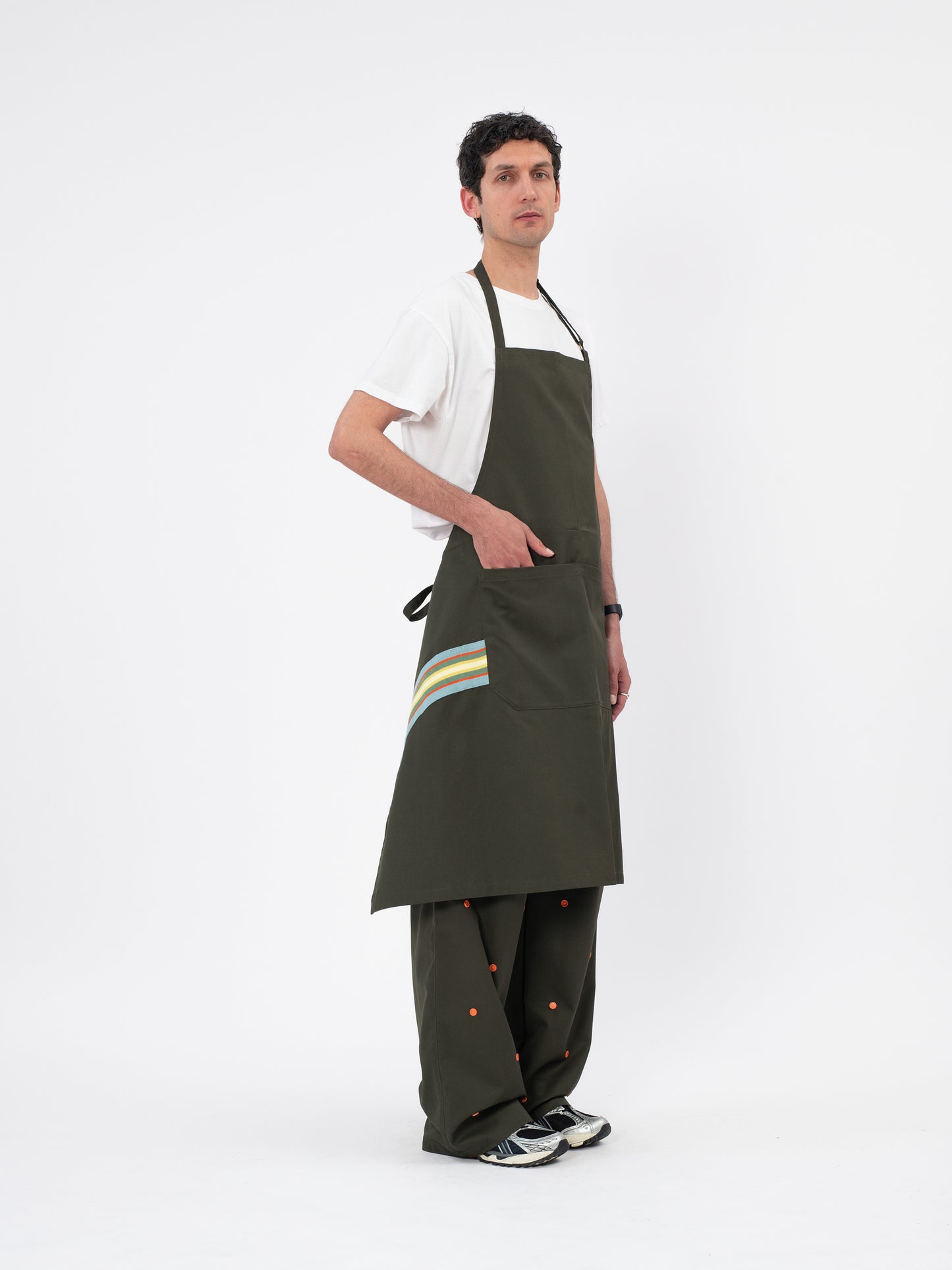 OLDERTASM Apron